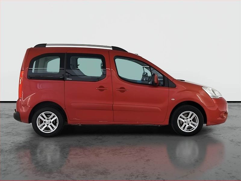 Citroën Berlingo (2009) 1.6 HDi, 5Míst, ČR, 1Maj - fotka 6 z 18