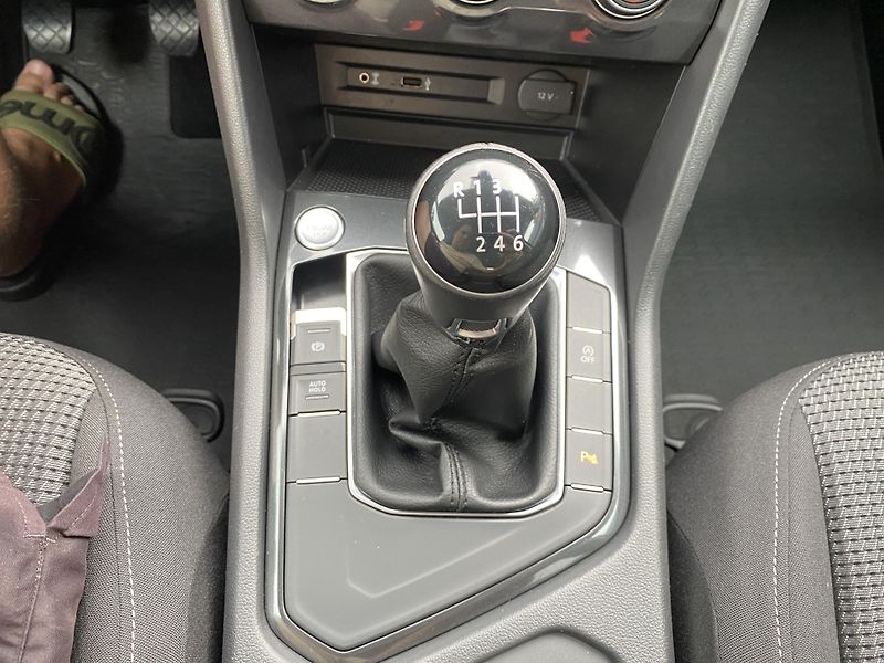 Volkswagen Tiguan 1.4 TSI 110kW - 1xMAJ. - LED - fotka 28 z 44