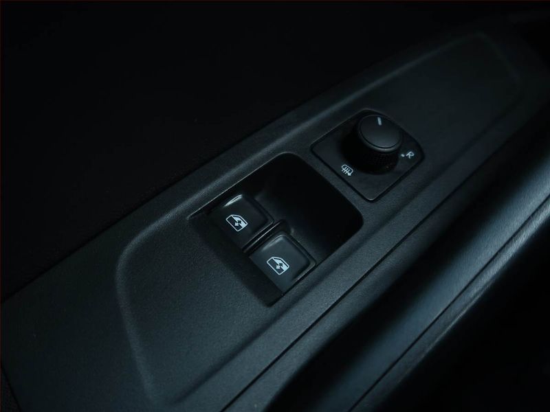 Škoda Fabia (2023) Ambition 1.0 TSI, ČR,1.maj - fotka 14 z 18