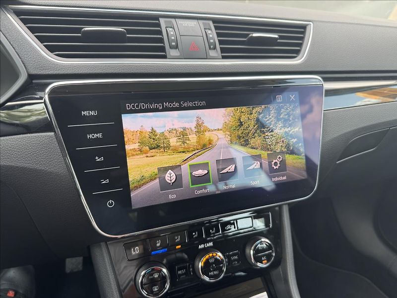 Škoda Superb 2,0 TDI 110kW L&K ČR 1.MAJITEL - fotka 24 z 33