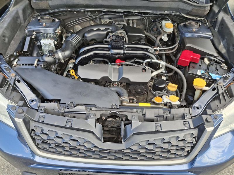 Subaru Forester 2.0 4x4 FACELIT  Rezervace  - fotka 25 z 46