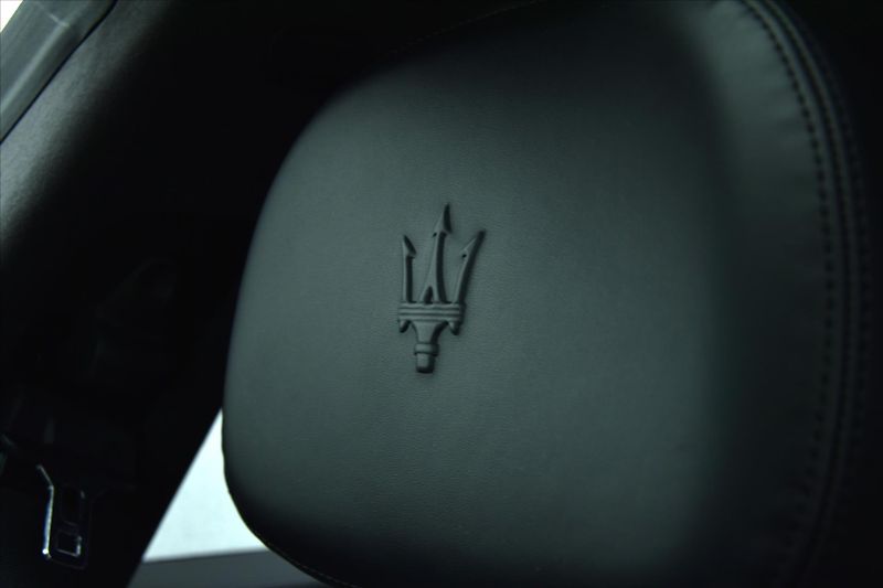 Maserati Ghibli 3.0 S Q4 302kW NAVI - fotka 29 z 29