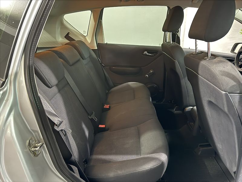 Mercedes-Benz Třídy A 1,7   180 KLIMATIZACE TAŽNÉ - fotka 18 z 22