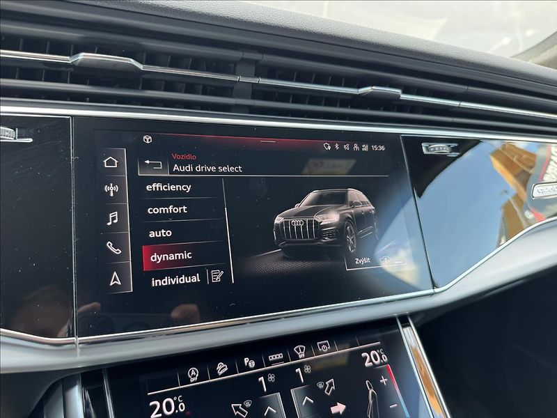 Audi Q7 3,0 50TDI S-LINE quattro ČR DP - fotka 23 z 38