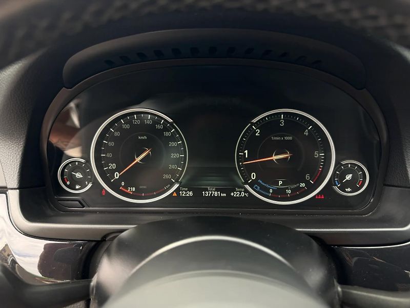 BMW Řada 5 (2016) +530xd+ČR+DPH+ - fotka 15 z 20