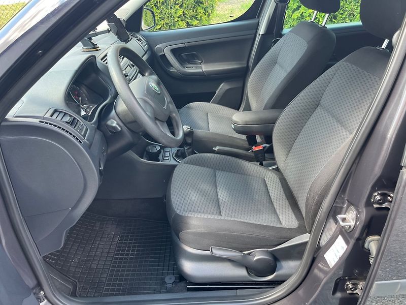 Škoda Roomster (2012) 1.2 TSi - fotka 7 z 24