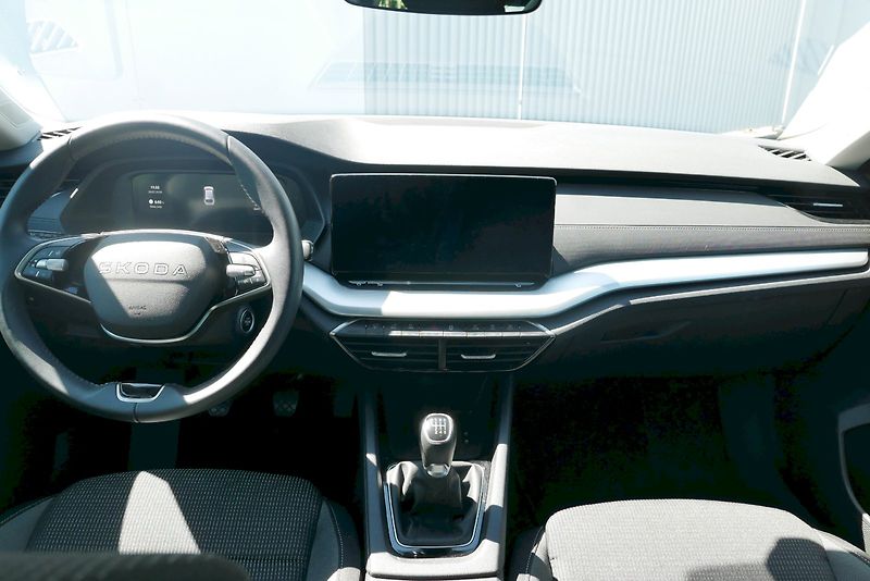 Škoda Octavia (2025) 1.5 TSI 85 kW M6° Selection - fotka 5 z 25