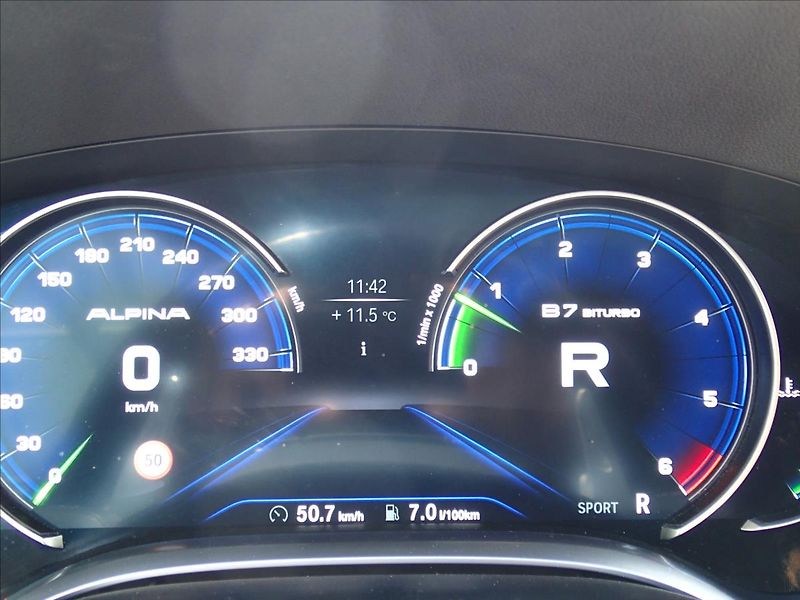 BMW Řada 7 3,0 740Ld ,XDRIVE - fotka 24 z 59