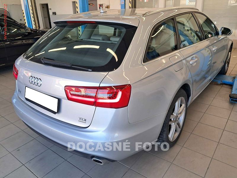 Audi A6 (2012) 3.0TDI - fotka 2 z 3