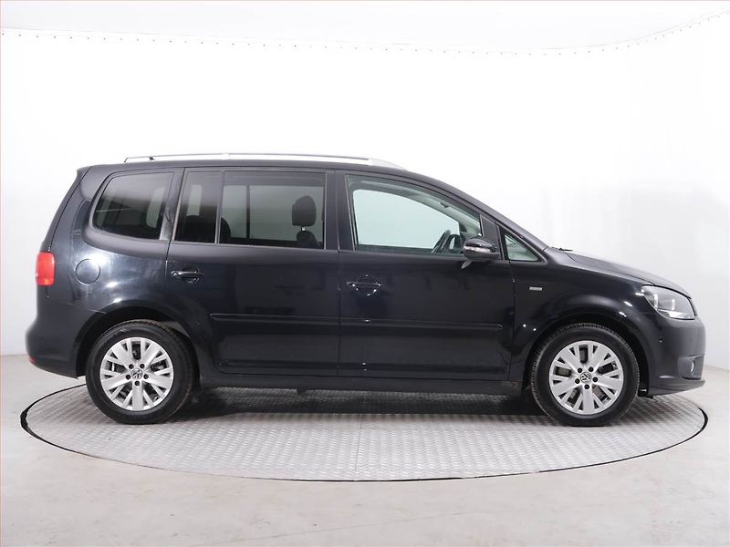 Volkswagen Touran (2013) Comfortline 2.0 TDI - fotka 6 z 18