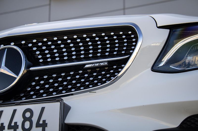 Mercedes-Benz Třídy E (2019) Mercedes-AMG 53 4MATIC+ A/T - fotka 10 z 50