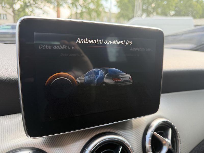 Mercedes-Benz CLA (2015) - fotka 26 z 31