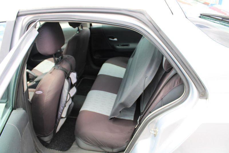 Renault Laguna (2007) 1,9DCI 96KW KLIMA EL.OKNA ALU - fotka 10 z 16