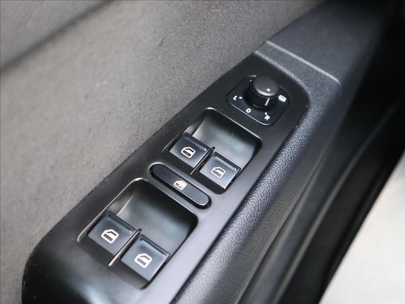 Škoda Superb 2,0 TDi 4x4 Elegance Navi CZ - fotka 10 z 34