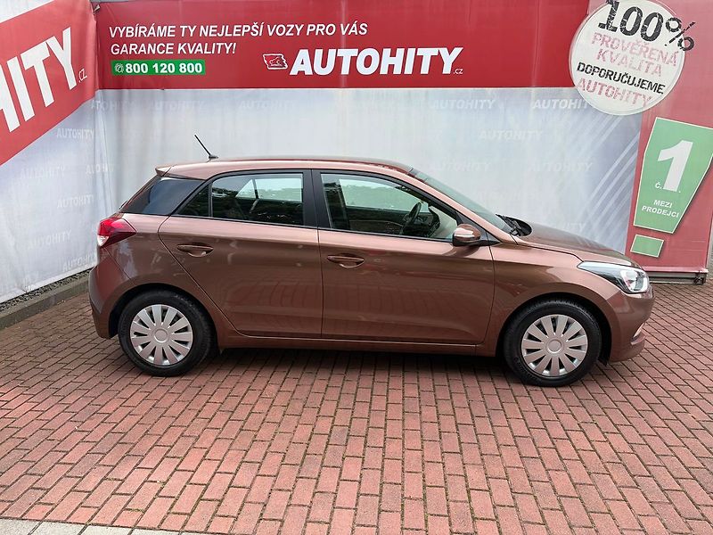 Hyundai i20 1.2 i, ČR, 1.Maj, 23 tkm - fotka 5 z 21
