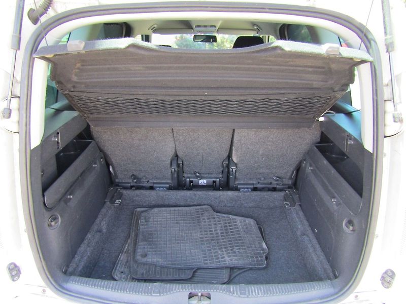 Škoda Roomster (2012) 1.6 TDI 66kW - fotka 22 z 37