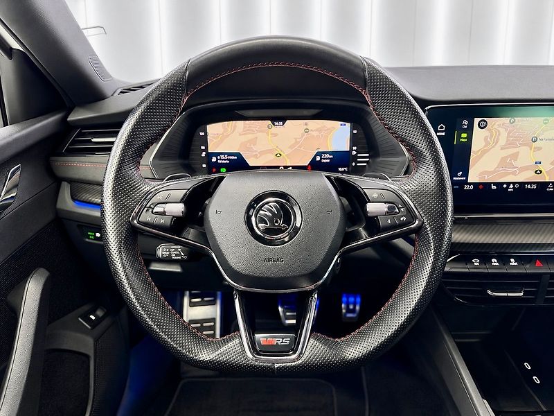 Škoda Octavia 2.0TDI DSG 4X4 RS, ACC, LED, K - fotka 12 z 27