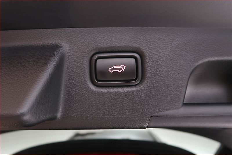 Kia Ceed (2025) 1.6 GDI plug-in - fotka 18 z 21