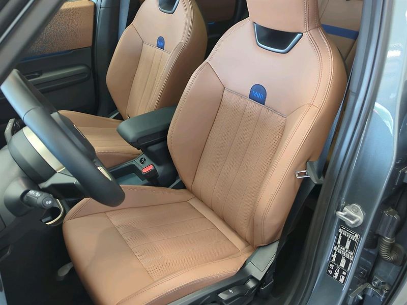 Mini Countryman S ALL4 - fotka 8 z 16
