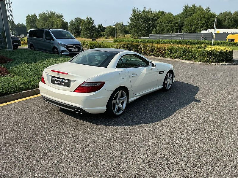 Mercedes-Benz SLK 250 AMG - fotka 5 z 20