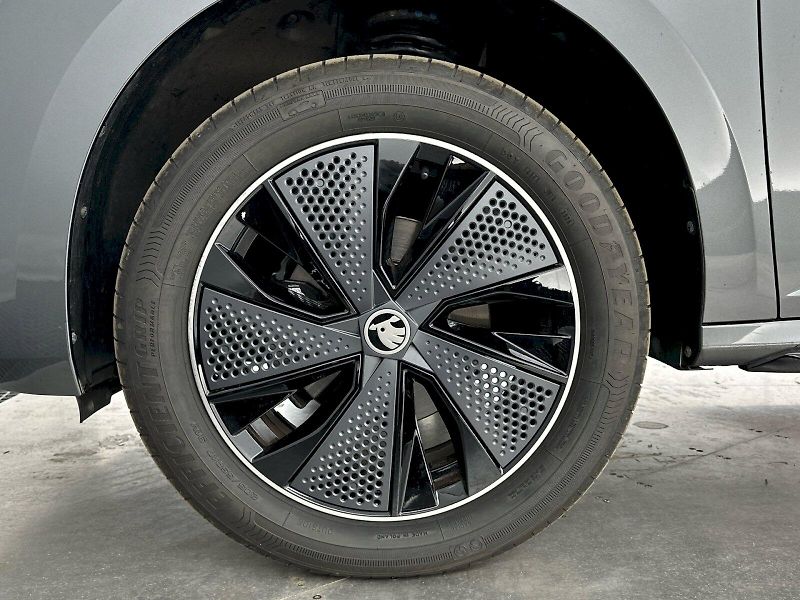 Škoda Kamiq (2025) DSG 1.0TSI 85kW Monte Carlo - fotka 31 z 31