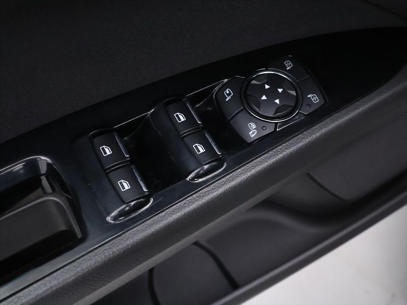 Ford Mondeo 2.0 TDCI 110KW CZ 4x4 LED - fotka 16 z 30