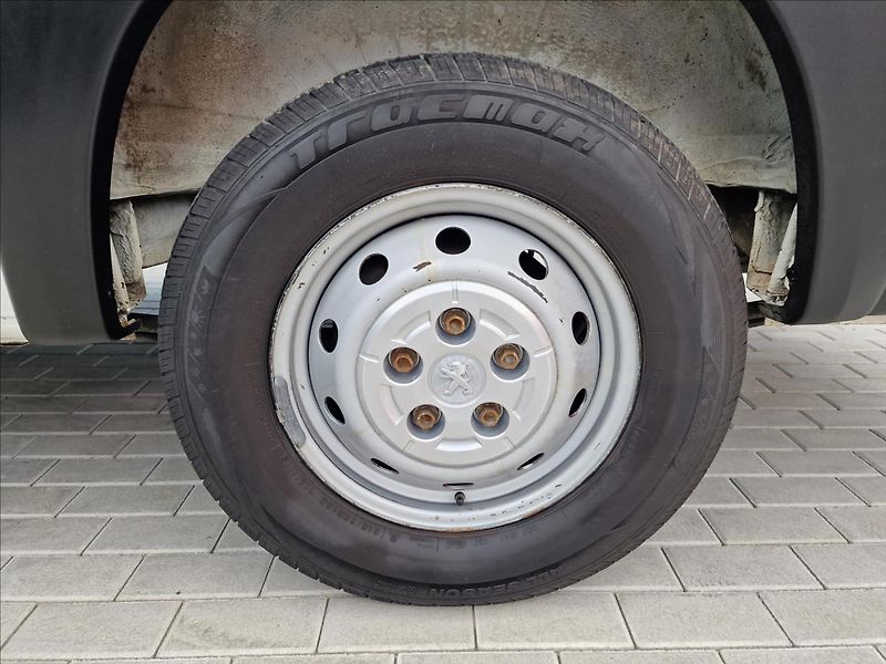 Peugeot Boxer 2.2HDI 103kW L4H2,ČR,1.Maj. - fotka 43 z 48