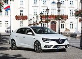 Renault Mégane ve verzi sedan stojí s kamerou 453 900 Kč a sám tento prvek přišel na 24 000 Kč