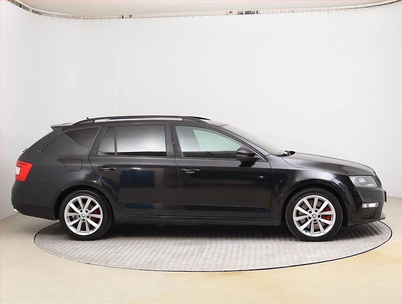 Škoda Octavia (2016) RS 2.0 TDI, Automat, Kůže - fotka 6 z 23