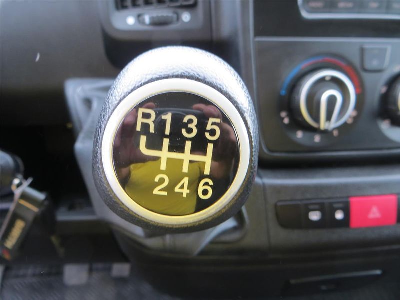 Peugeot Boxer 2,2 BHDI 3300 L2H2 Act. ČR - fotka 13 z 19