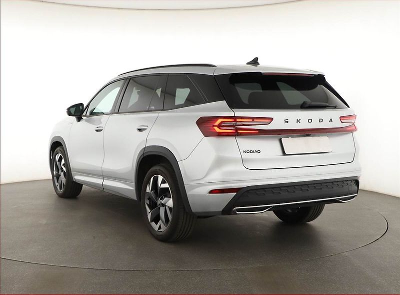 Škoda Kodiaq (2025) 2.0 TDI, SPORTLINE, KEYLESS - fotka 4 z 20