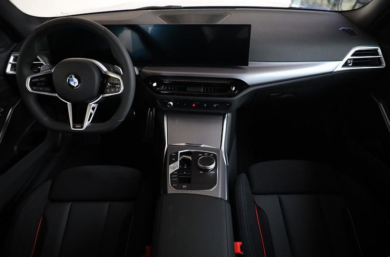 BMW Řada 3 320d xDrive Sedan - fotka 5 z 17