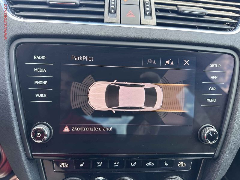 Škoda Octavia (2017) 2.0 TSI, ČR, RS, LED - fotka 17 z 17