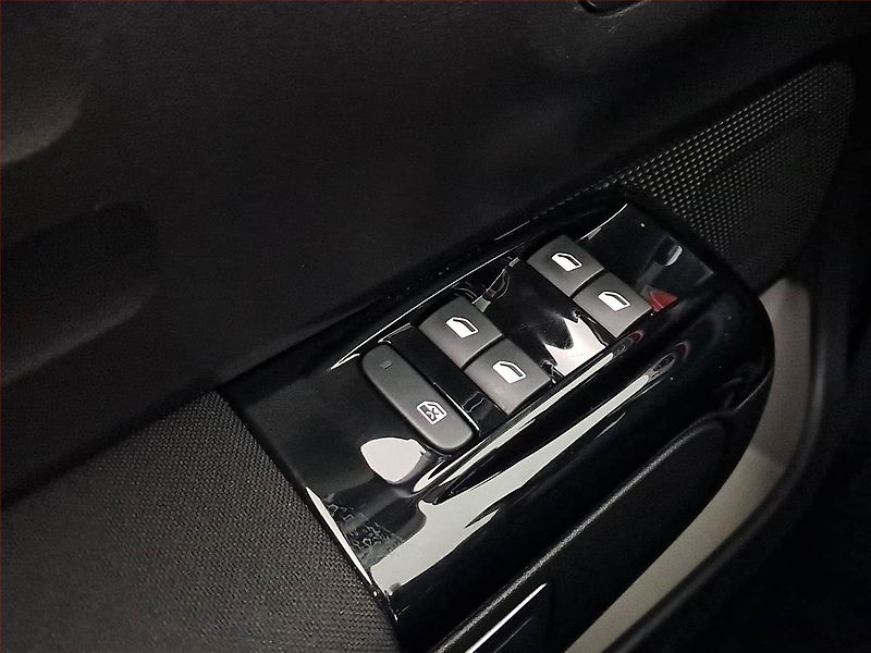 Citroën C3 (2018) 1.2 PureTech, ČR,1.maj - fotka 14 z 15