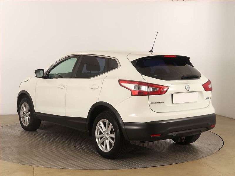Nissan Qashqai (2014) 1.5 dCi, Serv.kniha, Tempomat - fotka 4 z 15