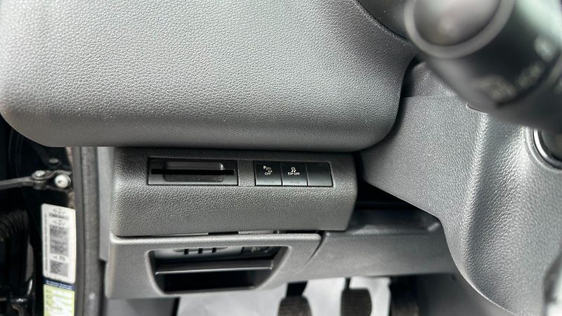 Peugeot 3008 (2010) 2.0HDi 110kW*Premium*Alu*Pano* - fotka 11 z 24