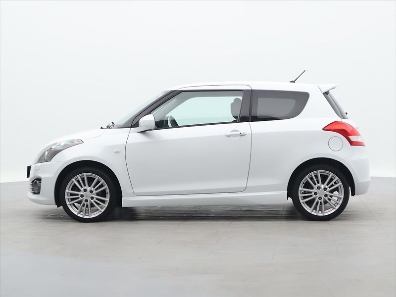 Suzuki Swift 1,6 VVT 100kW Sport Aut.klima - fotka 4 z 35