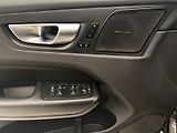Volvo XC60 B5 AWD DARK PLUS AUT - náhled 29