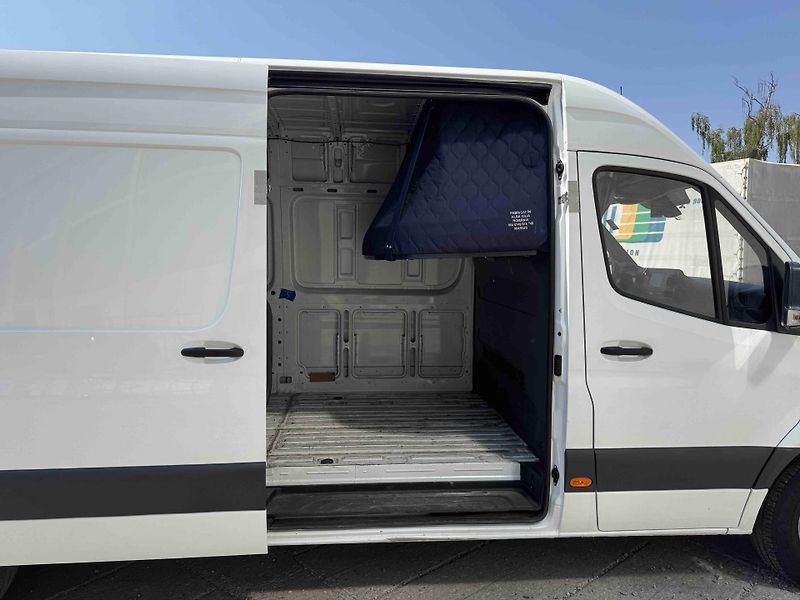 Mercedes-Benz Sprinter (2022) Sprinter 317 CDI -skříň-spaní - fotka 15 z 28