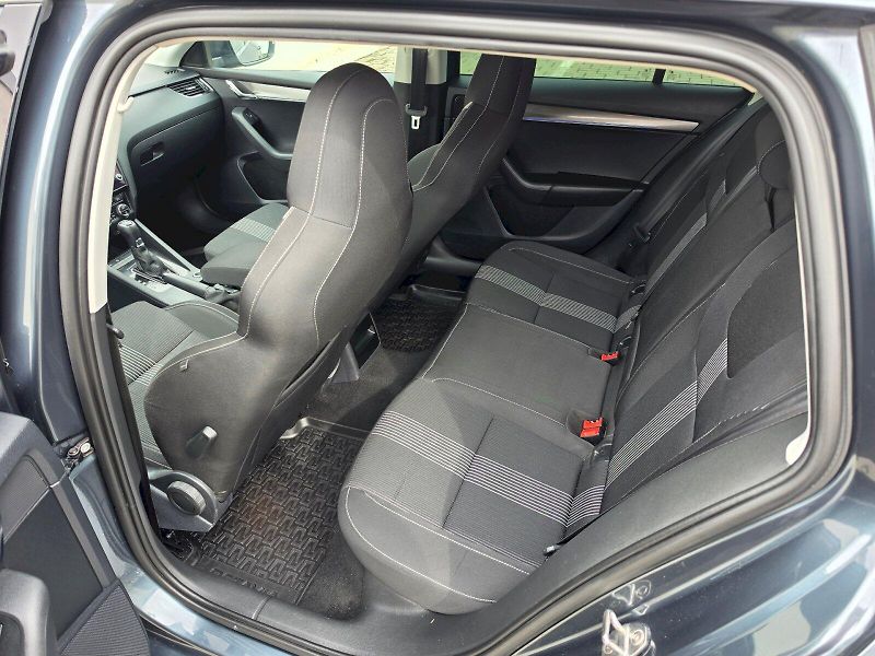 Škoda Octavia (2019) COMBI 1,5TGI 96KW DSG G-TEC ST - fotka 22 z 28