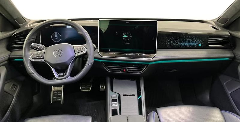 Volkswagen Passat Variant 2.0 TDI 4M R-Line Pano. HuD - fotka 5 z 6