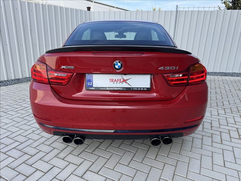BMW Řada 4 2,0 430i xDrive Cabrio M-paket - fotka 14 z 50