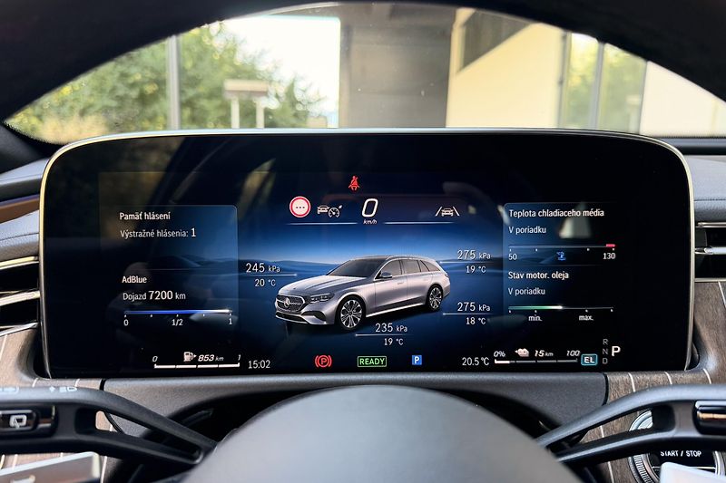 Mercedes-Benz Třídy E (2024) E 300de 4Matic  - fotka 36 z 68