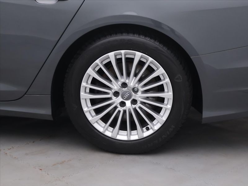 Audi A6 Avant 3.0 50 TDI 210kW S-Line - fotka 25 z 32