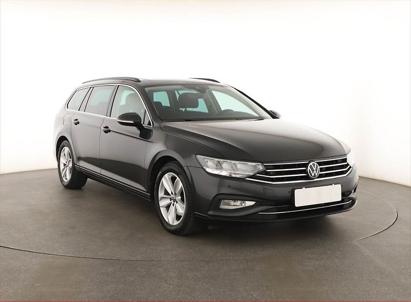 Volkswagen Passat (2022) 2.0 TDI, Automat, Navi - fotografie inzerátu