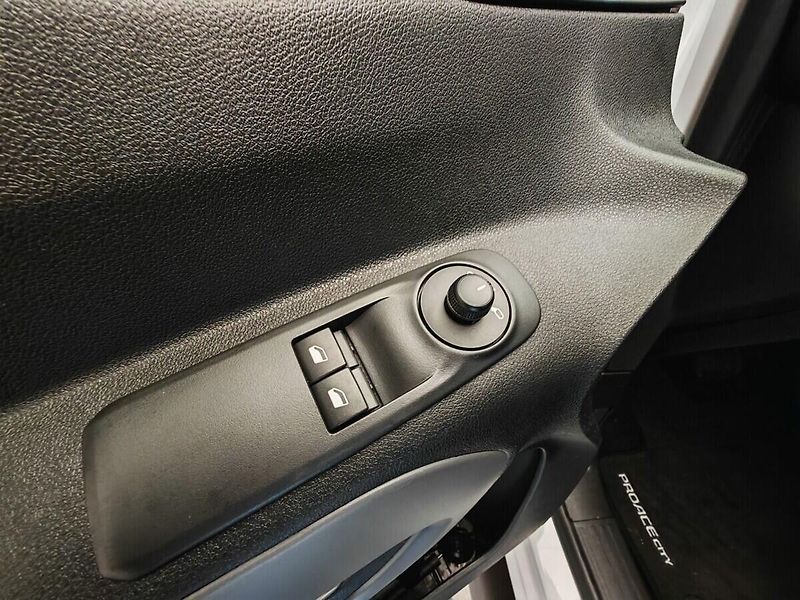 Toyota ProAce City Verso MC24 -  Passenger - fotka 18 z 31