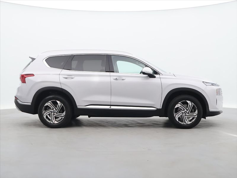 Hyundai Santa Fe 2,2 CRDi 142kW Style CZ DPH - fotka 8 z 36