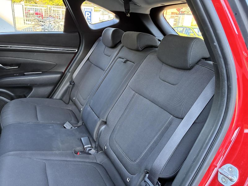 Hyundai Tucson 1.6T-GDi 110kW KLIMA ALU       - fotka 6 z 12