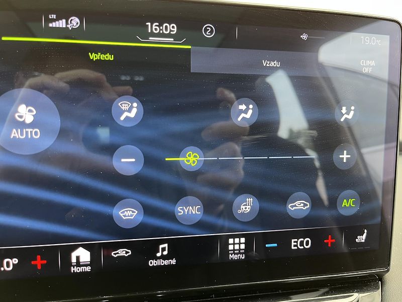 Škoda Enyaq (2021) 80*TEPELKO*TAŽNÉ*MATRIX*HEADUP - fotka 28 z 40