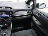 Nissan Leaf (2022) 40 kWh, SoH 90%, Automat - náhled 8
